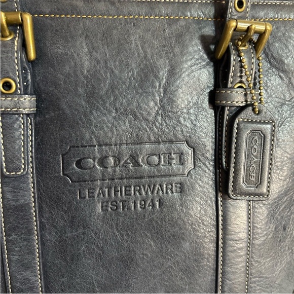 Coach Vintage 2005 Leatherware Tote in Navy Blue Leather – Style 1941 Collection - Picture 3 of 10